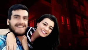 İki çocuk annesi Kadın, Bebeğinin Yanında Boğazından ve Karnından Bıçaklanarak Öldürüldü