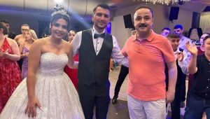 EREN VE EBRU RÜYA GİBİ DÜĞÜNLE DÜNYA EVİNE GİRDİ