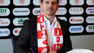 “Sen Antalyaspor’un teknik direktörü değil misin?