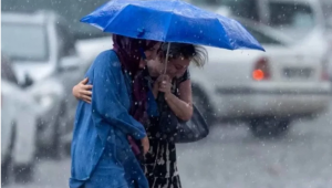 Meteoroloji uyardı: Güneşli havaya aldanmayın... 22 ili sağanak vuracak