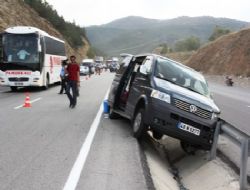 GÖLKÖYLÜ AİLE MEMLEKET YOLUNDA KAZA GEÇİRDİ