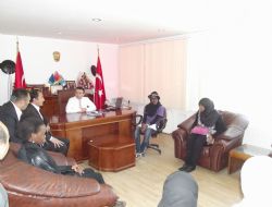 Afrika'lı Öğrencilerden Kaymakam'a Ziyaret