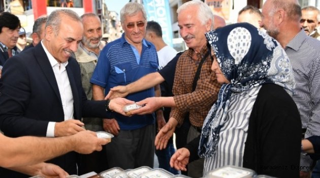Altınordu'da aşure dağıtımı
