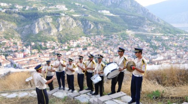 Belediye bandosunun 65 yıllık geleneği