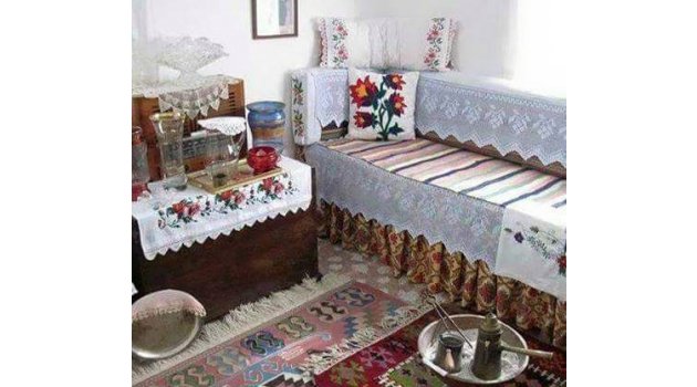 BİZ ESKİDEN FAKİRDİK BELKİ AMA ÇOK MUTLUYDUK