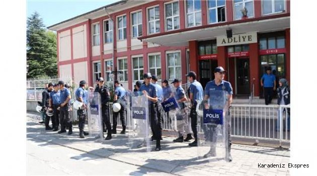 Bolu'da polisle şüpheli yakınları arasındaki arbede