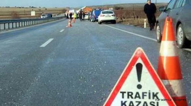 Cenazeye giderken kaza yaptılar: 1 ölü, 2 yaralı