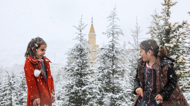 Çok fena kar yağışı var 22 il için meteoroloji alarm verdi