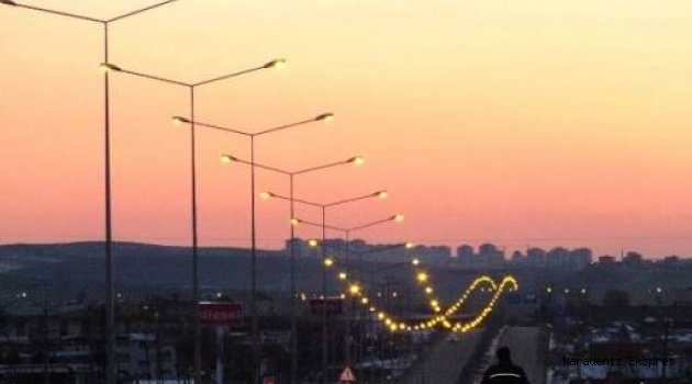 Dicle EDAŞ'tan Diyarbakır caddelerine 6 bin armatür montajı