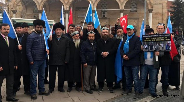Doğu Türkistan için yürüyen grup Düzce'de