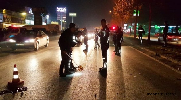 Düzce'de motosiklet yayalara çarptı: 1 ölü, 3 yaralı