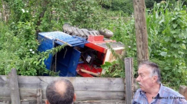 Düzce'de traktör devrildi: 2 yaralı