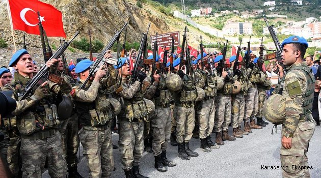 Eren Bülbül'ü şehit eden teröristi öldüren jandarmalara coşkulu karşılama