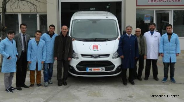 Ford Otosan öğrencilerin eğitimi için araç hibe etti