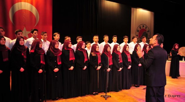 Kur'an-ı ve ezanı güzel okumak için yarıştılar