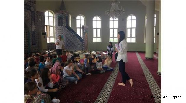 Kur'an kursu öğrencilerine sağlık eğitimi