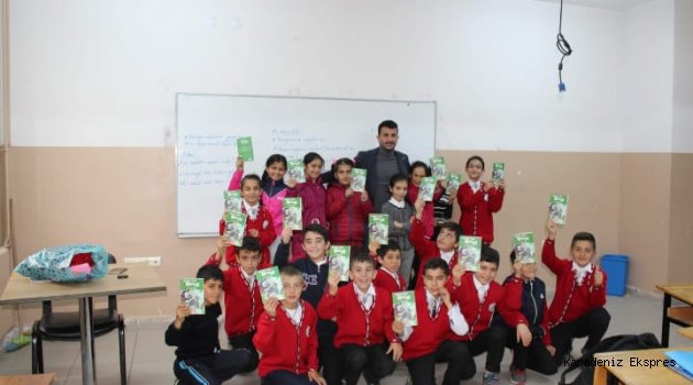 'Okumak Mutluluktur' projesi Anadolu çocuklarını sevindirmeye devam ediyor
