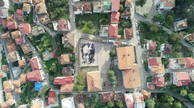 Ordu'da öğrenciler Atatürk silüeti oluşturdu