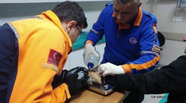 Parmağa sıkışan yüzüğü AFAD ekipleri çıkardı