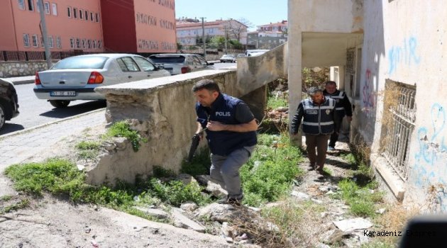 Polis ekiplerinin okul çevresi uygulaması