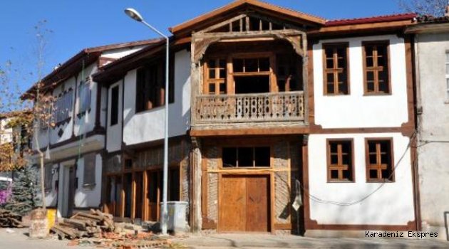 "Sivil mimarinin örnekleri" restore ediliyor