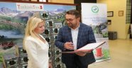 En iyi çay demleyenler çay ile ödüllendirildi