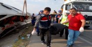 Amasya'da yolcu otobüsü devrildi: 1 ölü, 14 yaralı