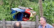 Düzce'de traktör devrildi: 2 yaralı