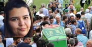  Düzce'deki bir hastanede geçirdiği mide ameliyatı sonrası rahatsızlanarak yaşamını yitiren Selin Selem, memleketi Sakarya'da defnedildi