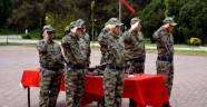 Engelli çocuğa asker ağabeylerinden ziyaret