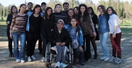 Gönüllü gençler, engelli gençlerle buluştu