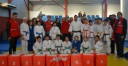 Kızılay'dan sporculara yardım