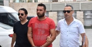 Samsun'da kavgayı ayırmak isteyen genç yaralandı
