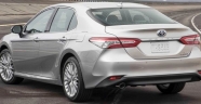 Toyota Camry 14 yıl sonra Avrupa'ya dönüyor