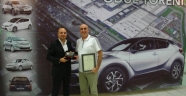 Toyota Türkiye'den emektar çalışanlarına teşekkür plaketi
