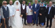Vali Yavuz'dan düğün sürprizi