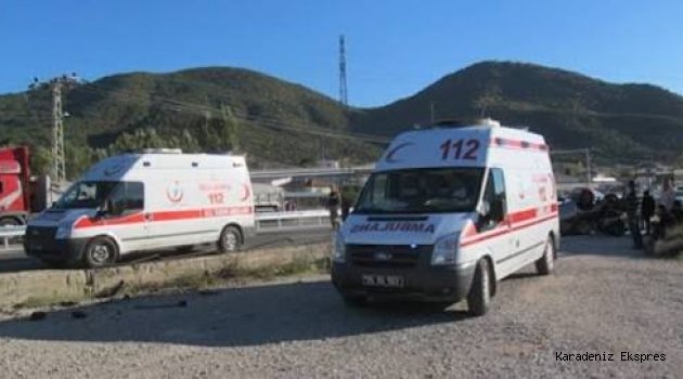 Tokat'ta otomobil korkuluklara çarptı: 2 ölü, 4 yaralı