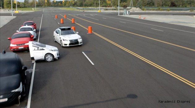 Toyota'nın sürücüsüz otomobillerinde "gardiyanlı" güvenlik