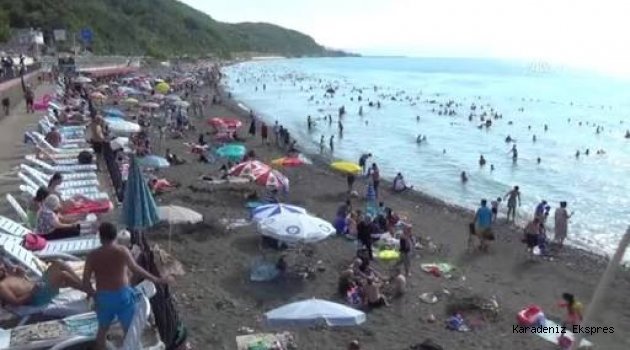 Zonguldak sahillerinde bayram tatili yoğunluğu