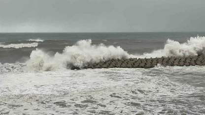 Akçakoca’yı fırtına vurdu