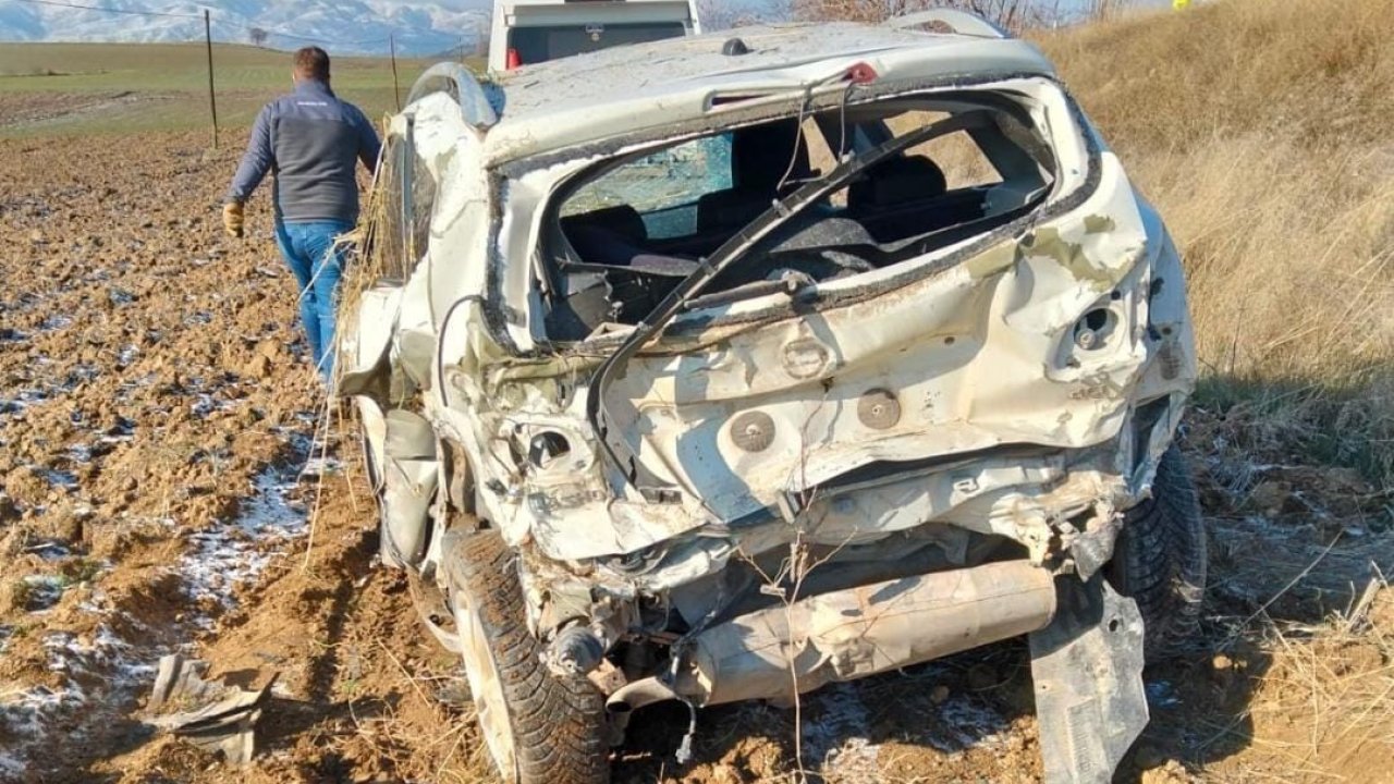 Amasya’da otomobil ile SUV araç çarpıştı: 8 yaralı