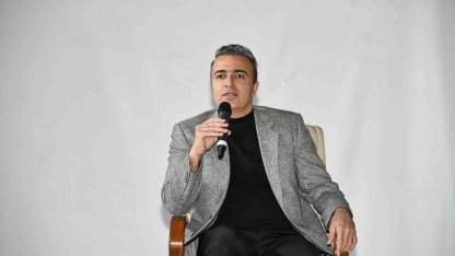 Ardahan Valisi Hayrettin Çiçek, "Kariyer Günleri" etkinliğinde öğrencilerle bir araya geldi