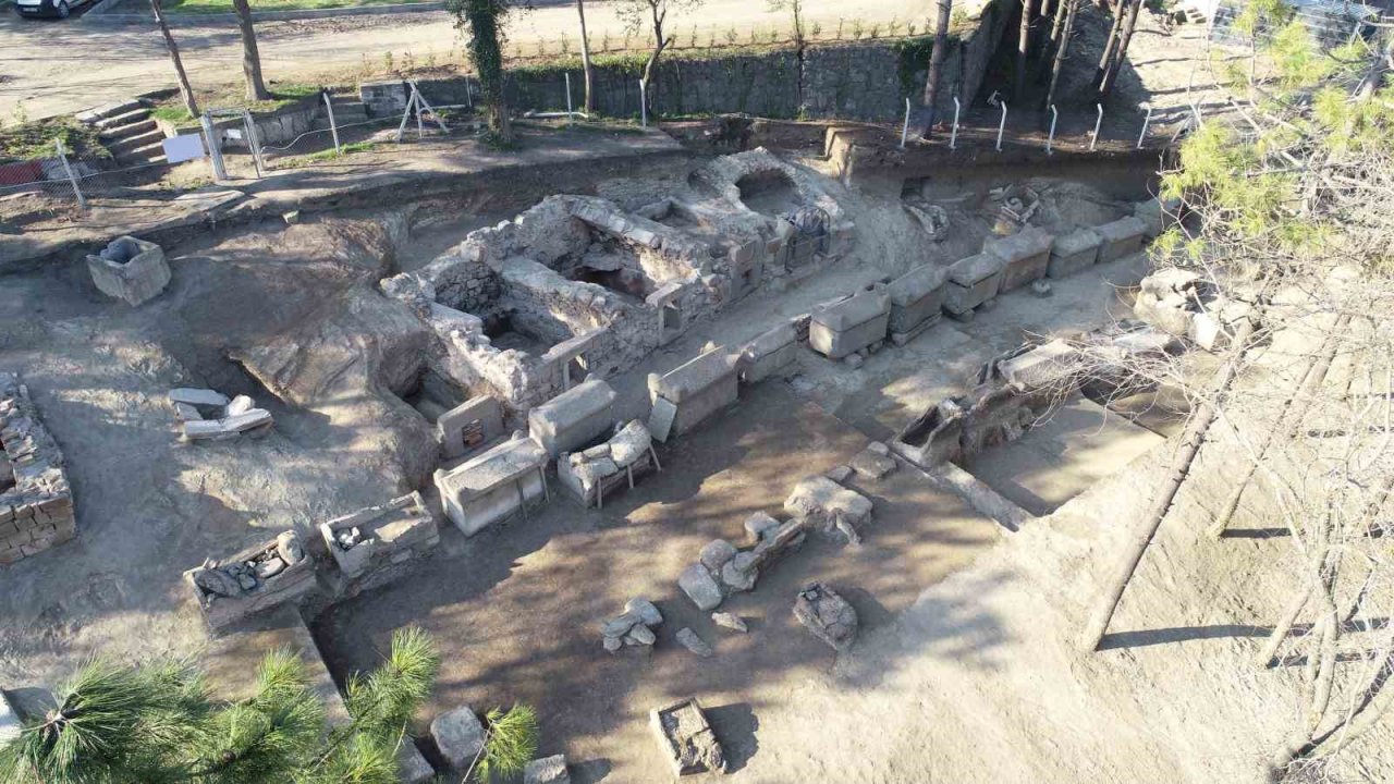 BARÜ’nün çalışmalarıyla Tios Antik Kenti’nde Karadeniz Bölgesi’nin en büyük mezarlık alanı bulundu