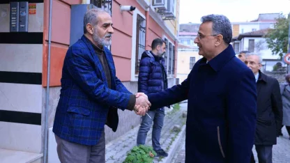 Başkan Kurnaz: "İlçemizdeki park ve bahçeleri yeniliyoruz"