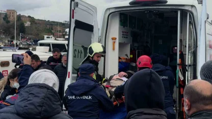 Denizde çırpınan vatandaş sahil güvenlik ekiplerince kurtarıldı