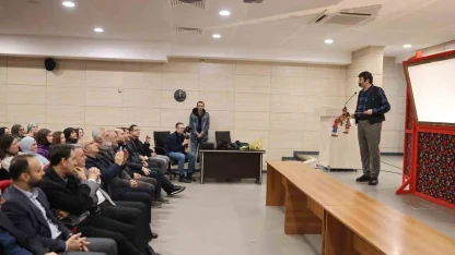 "Hacivat-Karagöz", genç kuşaklarla perde açtı