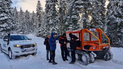 Kar keyfini yaşamak isteyen 11 kişi karda mahsur kaldı