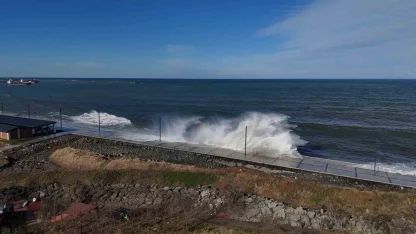 Karadeniz’de dalgalar havadan görüntülendi