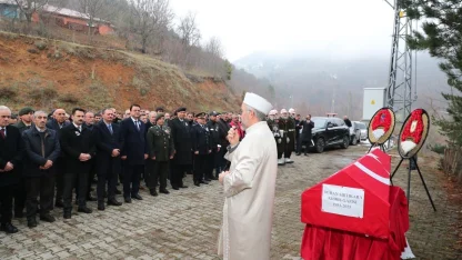 Kıbrıs Gazisi Duran Sırtıkara son yolculuğuna uğurlandı