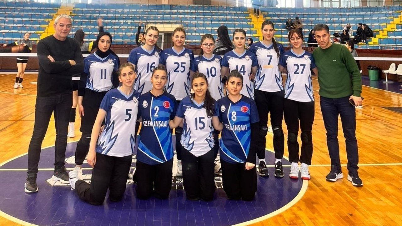 Oltu Anadolu Lisesi voleybolda finalde
